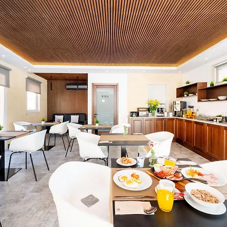 C4 Retreats Gozo Guest house