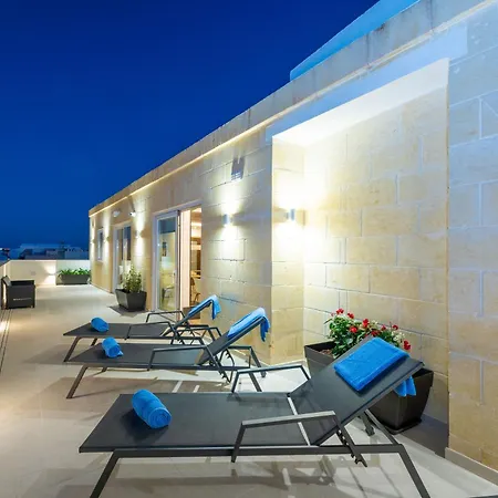 C4 Retreats Gozo Konukevi 4*